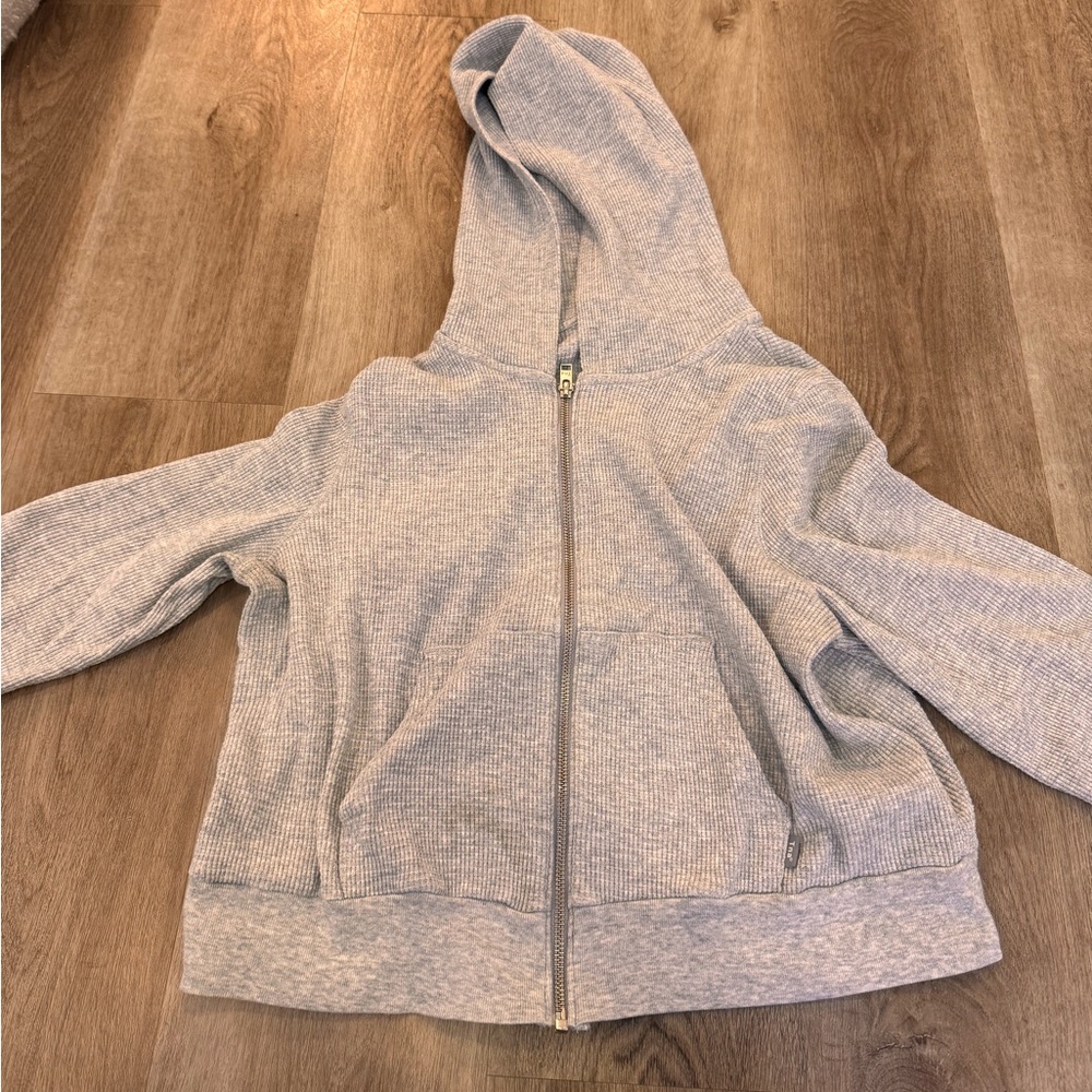 Aritzia tna grey cropped waffle hoodie - size large - good condition